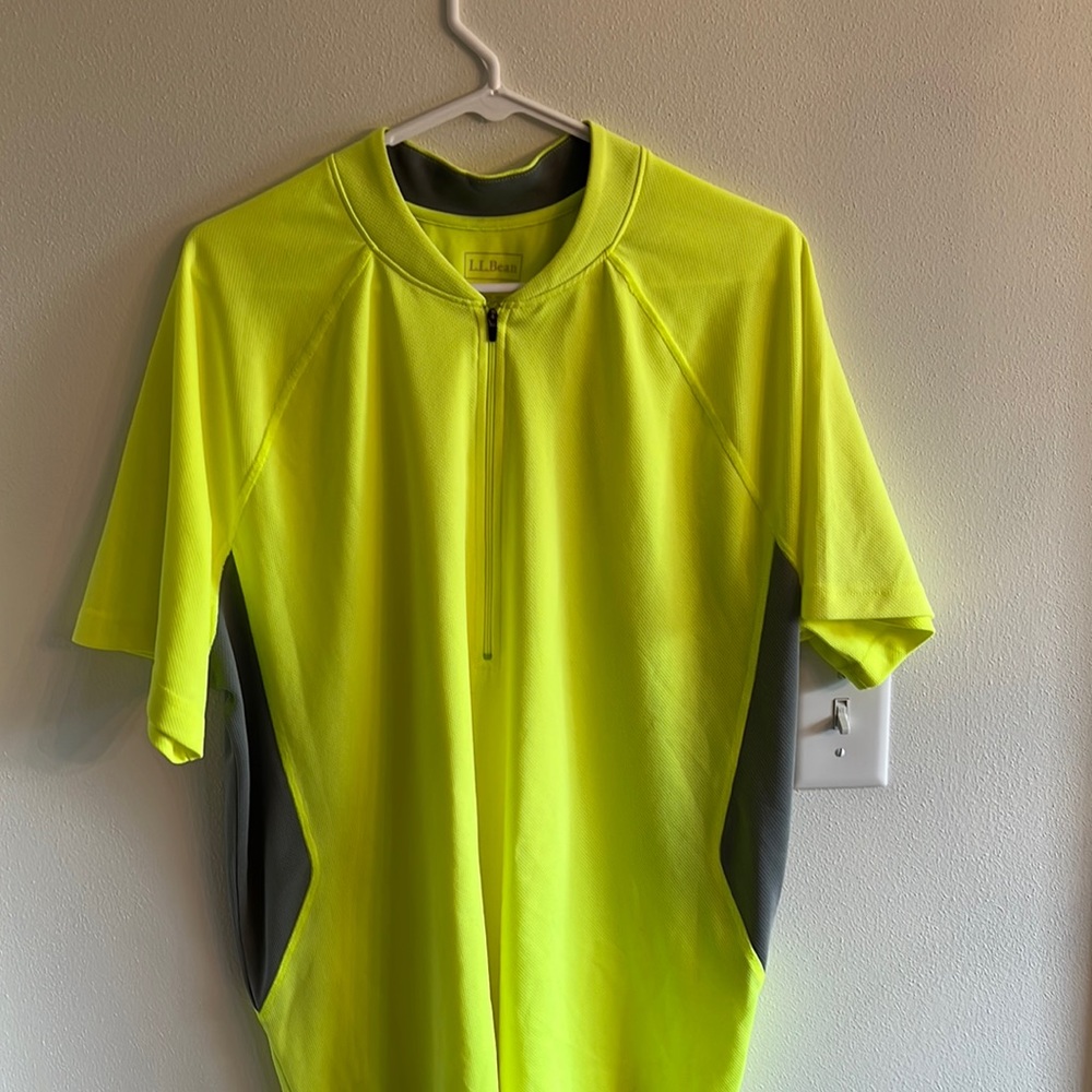 L.L. Bean, men’s quarter zip cycling shirt, size XL